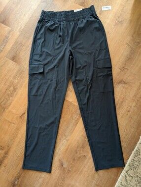 NWT Old Navy TALL Sleek Tech Cargo Pant